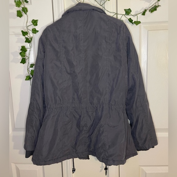 Jacket with drawstring - Picture 2 of 4